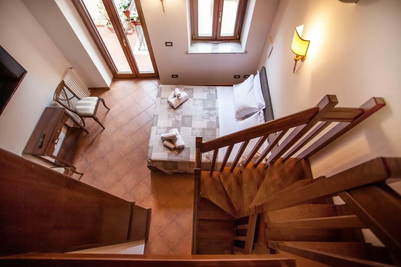 Tina House - Il Cortile Nel Centro Storico Di Taormina Apartment